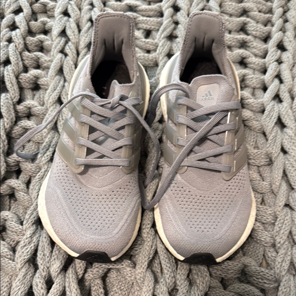 Adidas Gray ultra boost